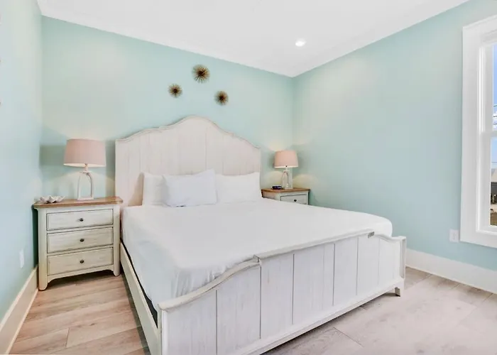 Porpoise-full Life Spacious W Ith Pool *